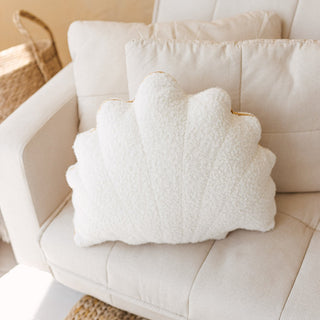 Seashell Cushion in ecru Boucle